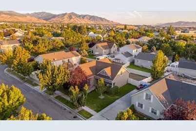 303 Durocher Ln, Tooele, UT 84074 - Photo 34