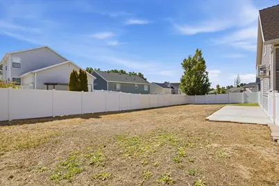303 Durocher Ln, Tooele, UT 84074 - Photo 32