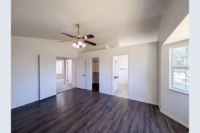 5569 S 3400 W, Roy, UT 84067 - Photo 4