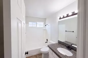 5569 S 3400 W, Roy, UT 84067 - Photo 14