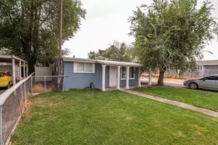 831 W Doxey St, Ogden, UT 84401 - Photo 2