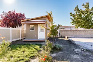 4658 S Box Elder St, Murray, UT 84107 - Photo 16