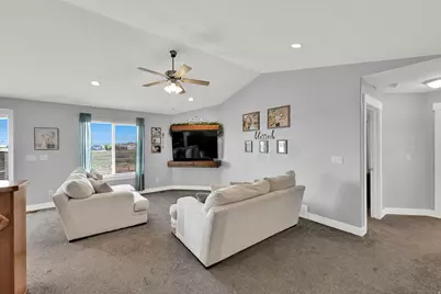 252 E 1875 S, Roosevelt, UT 84066 - Photo 4