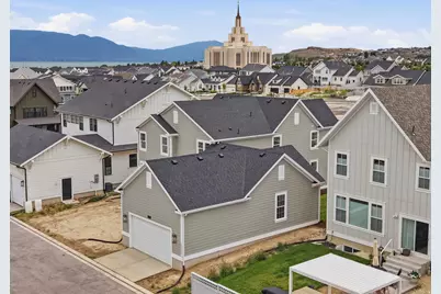 854 W Caroline Dr #211, Saratoga Springs, UT 84045 - Photo 12