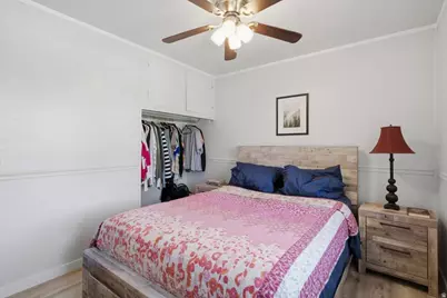 906 Grandview Dr, Ogden, UT 84403 - Photo 12