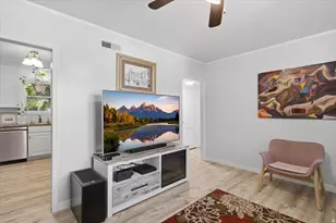 906 Grandview Dr, Ogden, UT 84403 - Photo 8