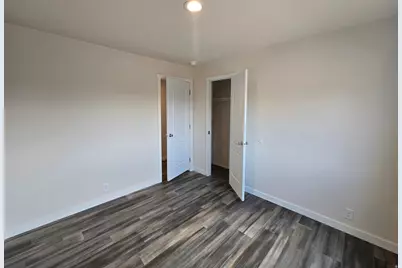 355 Pectol St, Washington, UT 84780 - Photo 10