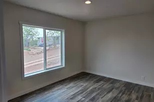 355 Pectol St, Washington, UT 84780 - Photo 6