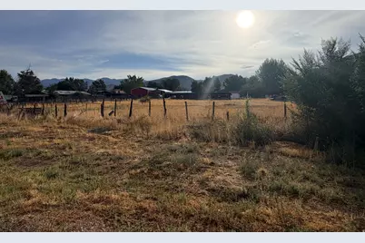 375 300 E #2, Levan, UT 84639 - Photo 2