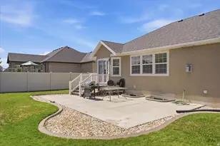 3531 W Cranefield Rd, Clinton, UT 84015 - Photo 28