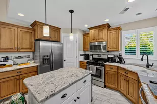 564 N Spring Meadow Ln Ln W, Farmington, UT 84025 - Photo 12