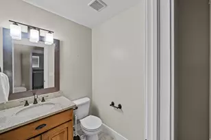 564 N Spring Meadow Ln Ln W, Farmington, UT 84025 - Photo 26