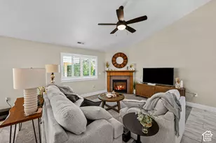564 N Spring Meadow Ln Ln W, Farmington, UT 84025 - Photo 8