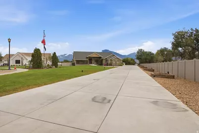14351 S Heritage View Cv, Bluffdale, UT 84065 - Photo 4