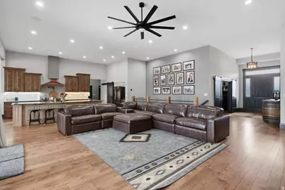 14351 S Heritage View Cv, Bluffdale, UT 84065 - Photo 10