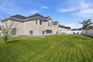3411 W Blue Crane Dr, Clinton, UT 84015 - Photo 36