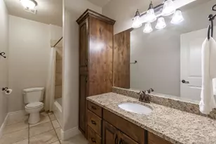1776 S Temple Ct E, Bountiful, UT 84010 - Photo 36
