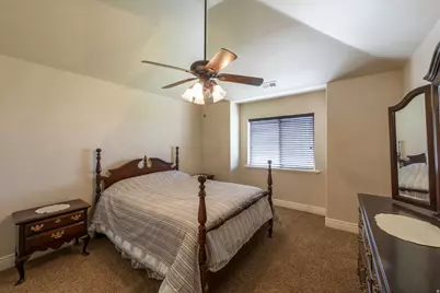 1776 S Temple Ct E, Bountiful, UT 84010 - Photo 32