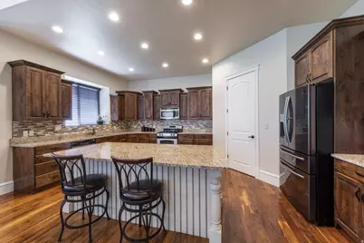 1776 S Temple Ct E, Bountiful, UT 84010 - Photo 20