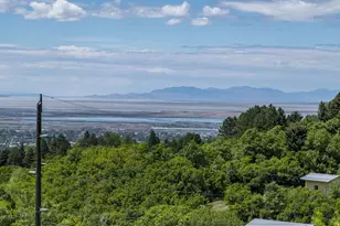 1776 S Temple Ct E, Bountiful, UT 84010 - Photo 8