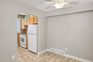325 E 2550 N, North Ogden, UT 84414 - Photo 2