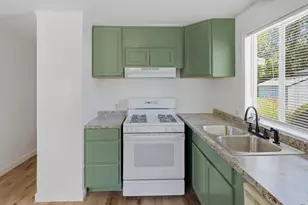 975 E 6600 S, Uintah, UT 84405 - Photo 24