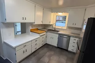 1870 E Cresthill S, Holladay, UT 84117 - Photo 4
