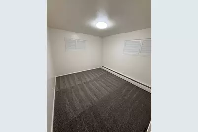 1870 E Cresthill S #UPSTR, Holladay, UT 84117 - Photo 12