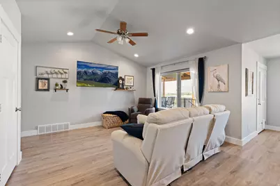 1043 Valley View Dr, Santaquin, UT 84655 - Photo 6
