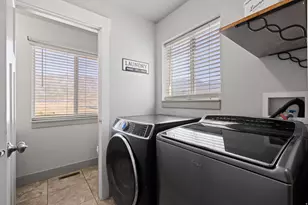 1043 Valley View Dr, Santaquin, UT 84655 - Photo 14