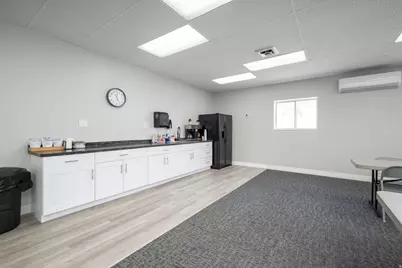 1800 E 5600 S, Holladay, UT 84121 - Photo 38