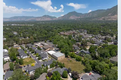 1800 E 5600 S, Holladay, UT 84121 - Photo 40