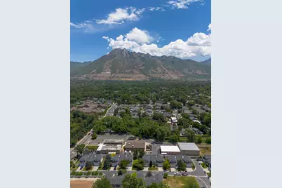 1800 E 5600 S, Holladay, UT 84121 - Photo 18