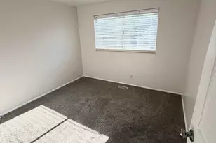 9571 S David St E, Sandy, UT 84070 - Photo 12