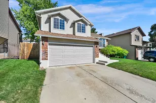 121 N 400 W, Clearfield, UT 84015 - Photo 2