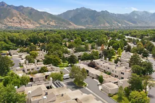 5647 S Park Pl E, Holladay, UT 84121 - Photo 38