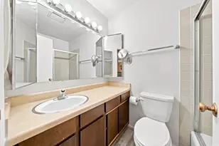 5647 S Park Pl E, Holladay, UT 84121 - Photo 16