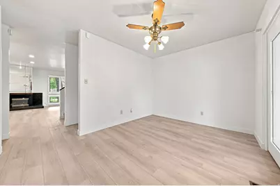 5647 S Park Pl E, Holladay, UT 84121 - Photo 2