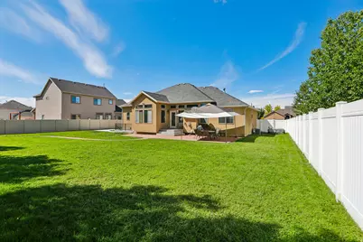 1317 W 2340 N, Clinton, UT 84015 - Photo 48