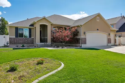 1317 W 2340 N, Clinton, UT 84015 - Photo 2