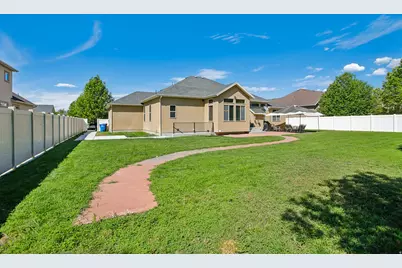 1317 W 2340 N, Clinton, UT 84015 - Photo 44