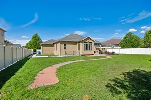1317 W 2340 N, Clinton, UT 84015 - Photo 44