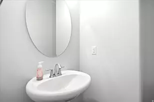 7226 W Silhouette Ln S, West Valley, UT 84081 - Photo 18