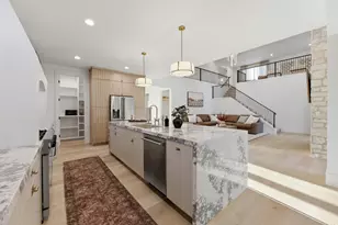 8554 S Lynwood St, Sandy, UT 84070 - Photo 16