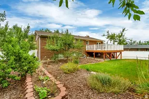 1737 E Sunrise Meadow Dr S, Sandy, UT 84093 - Photo 6