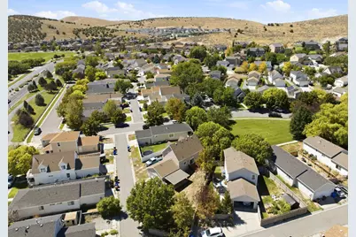 2951 E Ash Point N, Eagle Mountain, UT 84005 - Photo 46