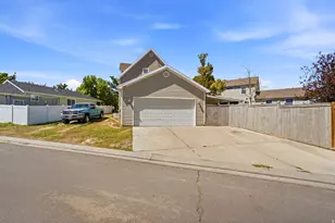 2951 E Ash Point N, Eagle Mountain, UT 84005 - Photo 4