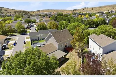 2951 E Ash Point N, Eagle Mountain, UT 84005 - Photo 40