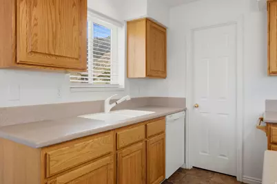 499 N 80 W, Lindon, UT 84042 - Photo 14