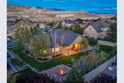 15596 S Broken Arrow Dr W, Bluffdale, UT 84065 - Photo 2